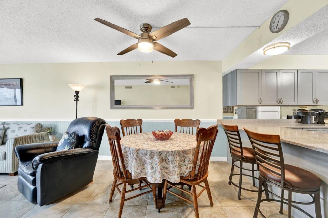 Holiday home Regency Towers 404