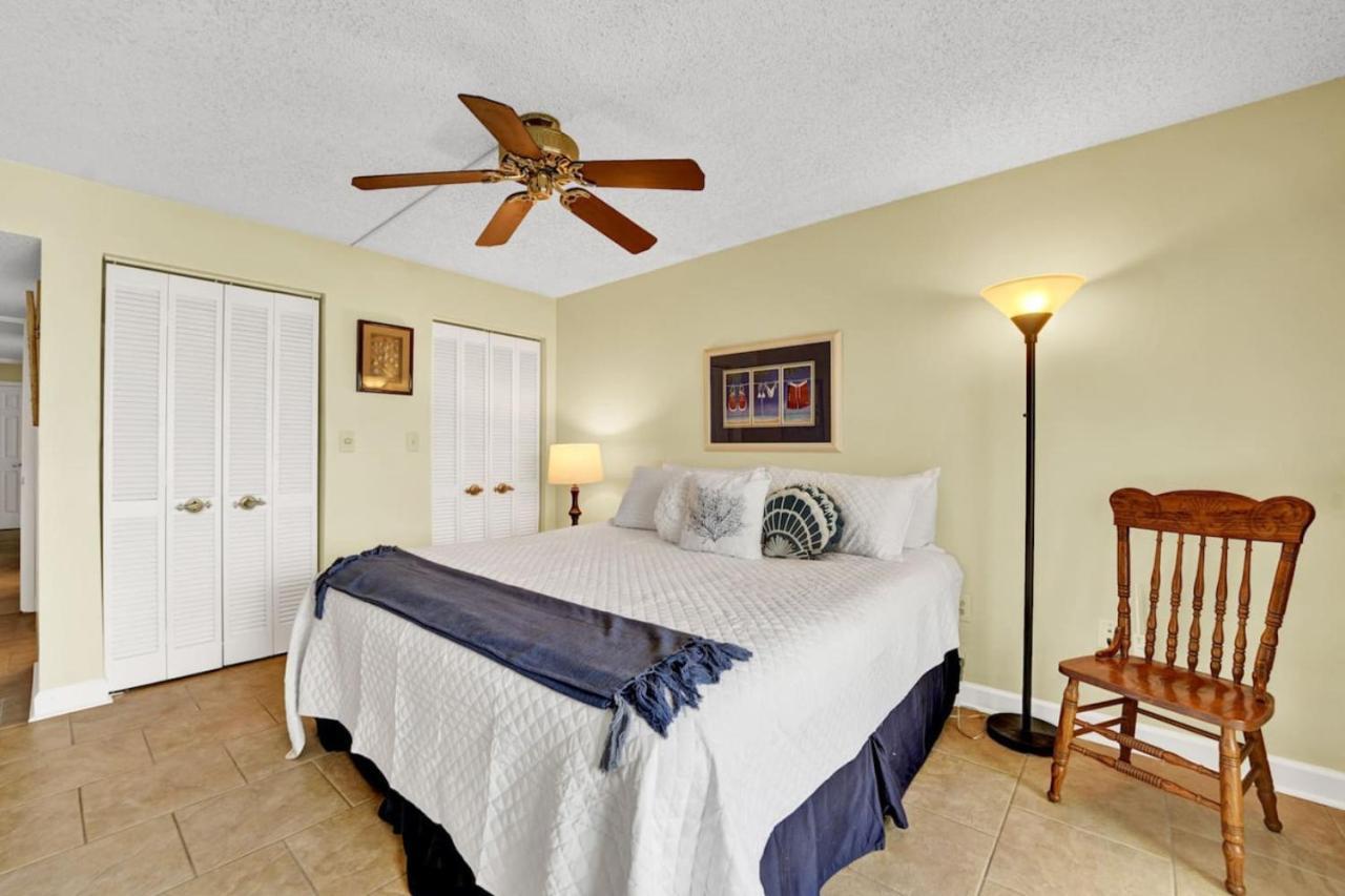 Holiday home Regency Towers 404